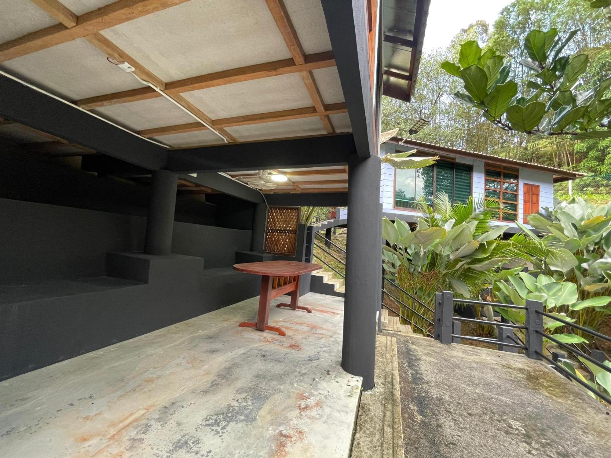 Dr Dusun Hotel Hulu Langat Exterior photo
