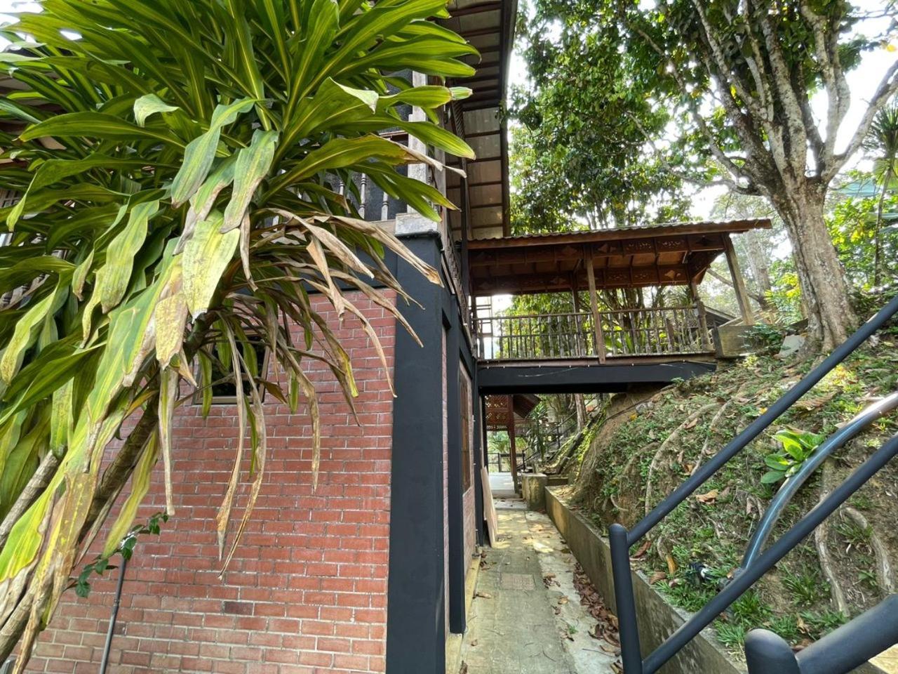 Dr Dusun Hotel Hulu Langat Exterior photo