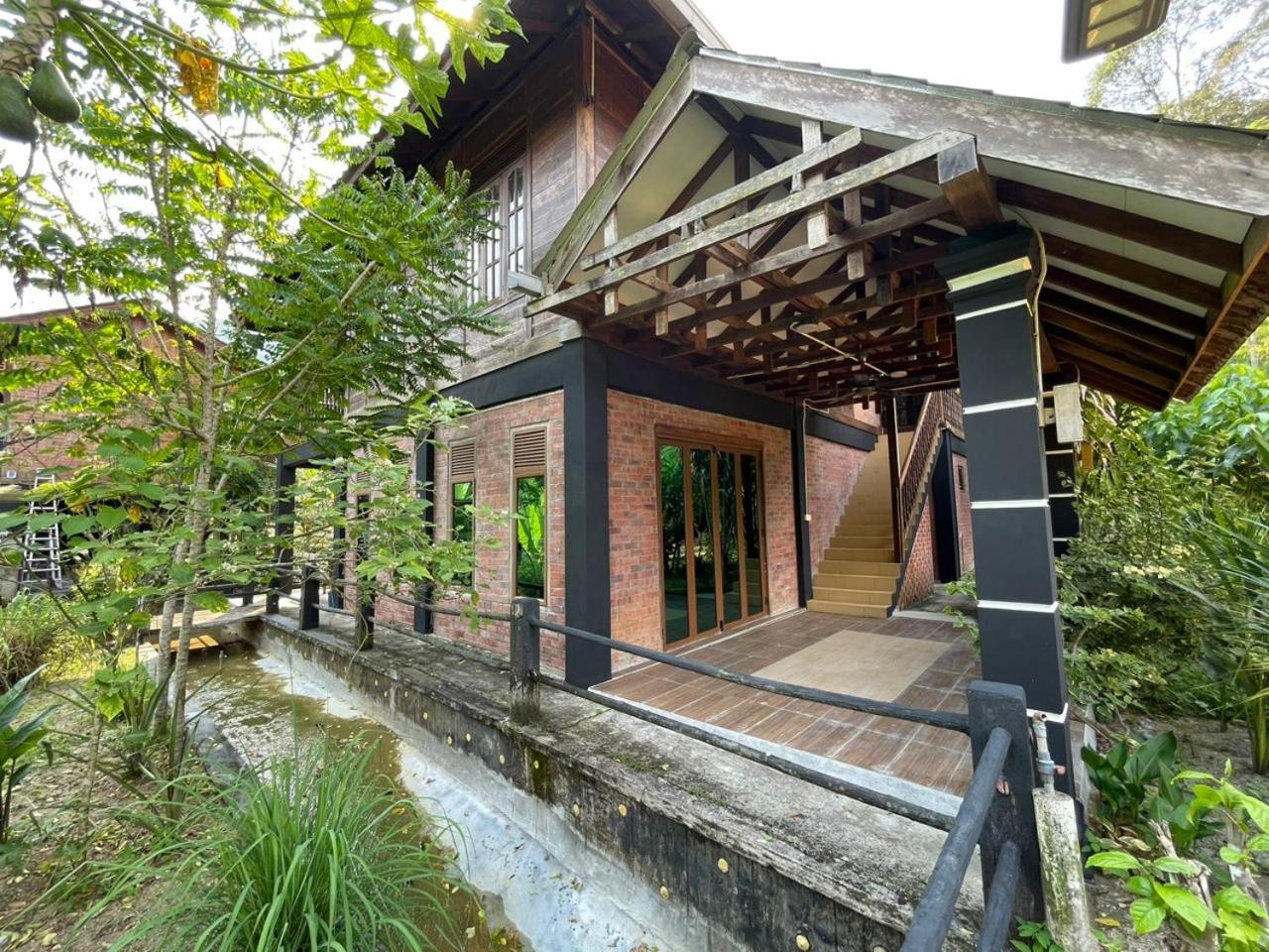 Dr Dusun Hotel Hulu Langat Exterior photo