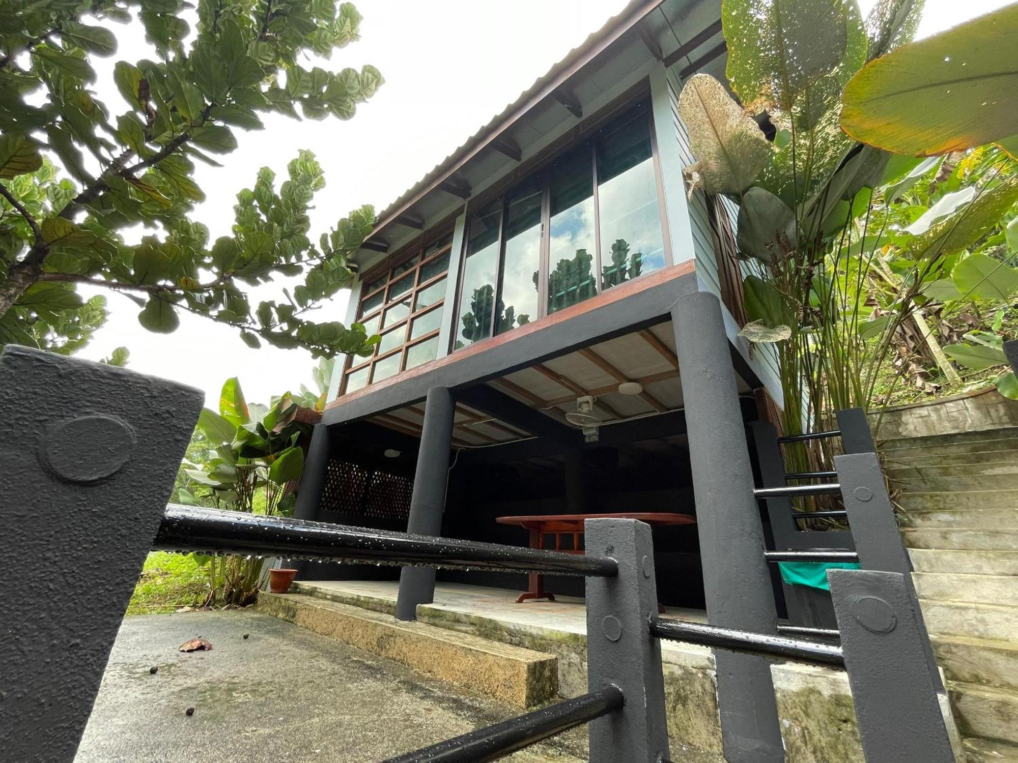 Dr Dusun Hotel Hulu Langat Exterior photo