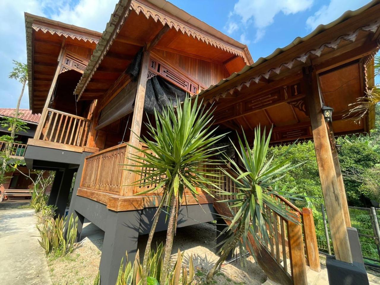 Dr Dusun Hotel Hulu Langat Exterior photo